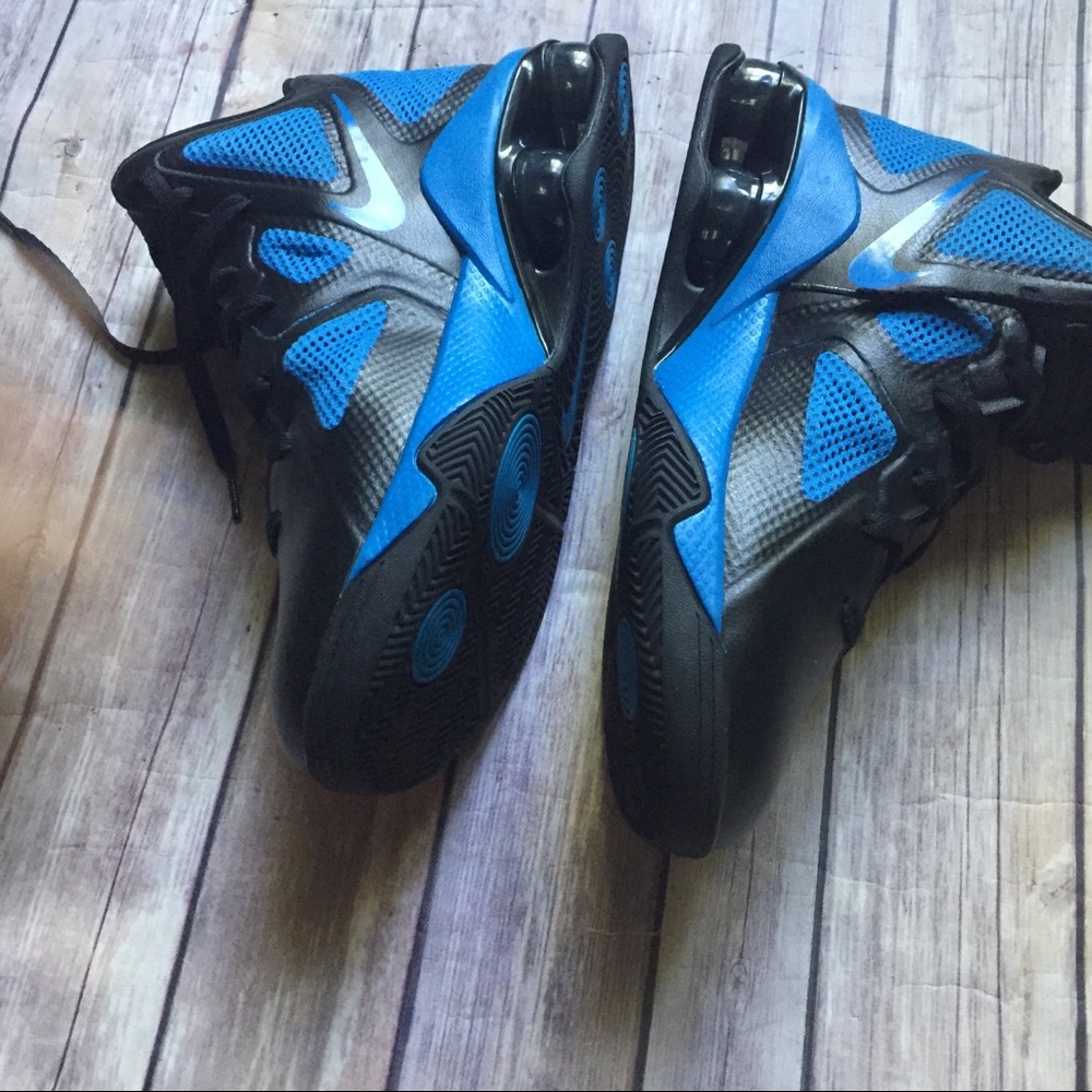 Nike- Hightop- Basketball- size 9- Worn Once- Blue